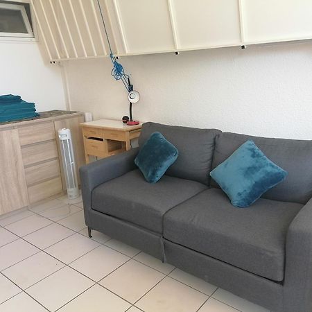 Ground Floor Studio With Access To Beach And Pool Le Barcarès Стая снимка