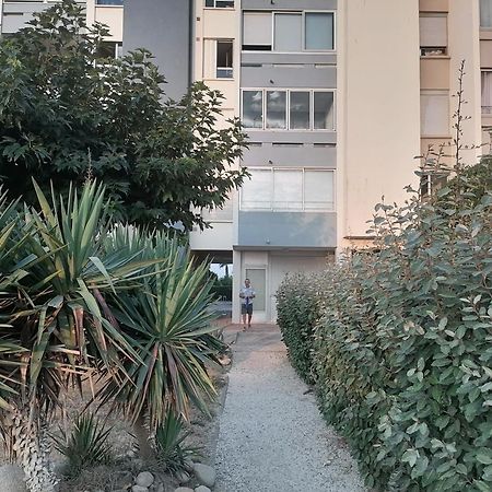 Ground Floor Studio With Access To Beach And Pool Le Barcarès Стая снимка
