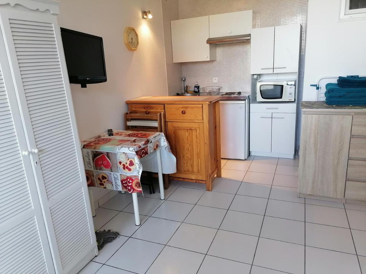 Ground Floor Studio With Access To Beach And Pool Le Barcarès Екстериор снимка